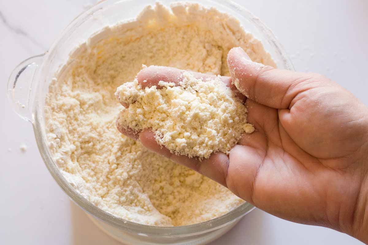 Pulsed flour, butter and salt in a food processor, into small crumbs.